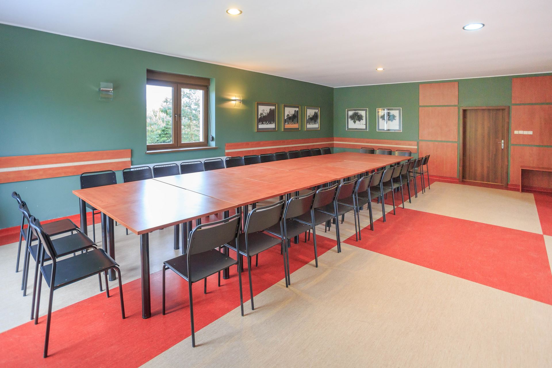 Stół konferencyjny na 30+